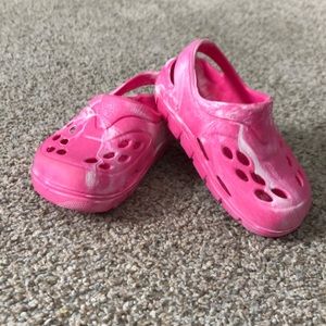 Pink baby girls shoes